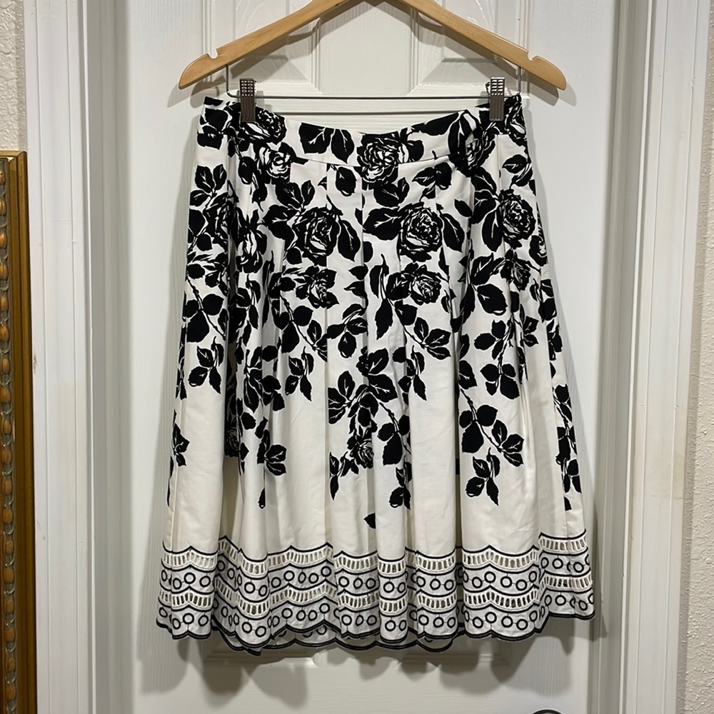 Talbots skirt in size 6